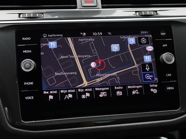 Volkswagen TIGUAN 1.5 TSi 150 Pk R-Line | Navigatie | Full LED | Trekhaak | Camera | 19 Inch | Head-Up | Adaptive Cruise | 80.932 Km!!