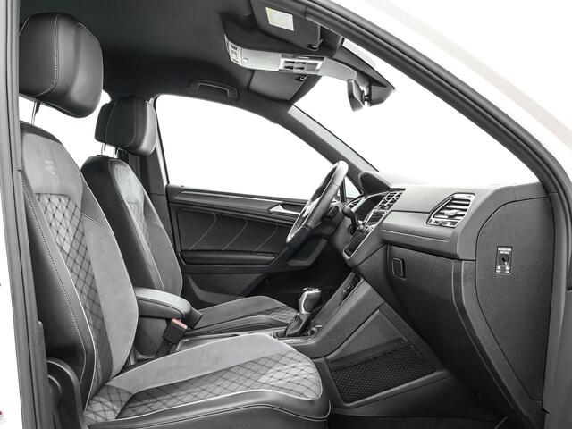 Volkswagen TIGUAN 1.4 TSI 245pk DSG eHybrid R-Line Business · Camera · Apple/Android Car Play · Navigatie · P-Sensoren · 19'' Inch ·