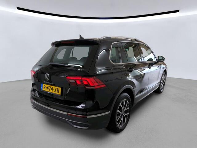 Volkswagen TIGUAN 1.5 TSI 130pk Life Business / Navigatie / Stoelverwarming / Camera