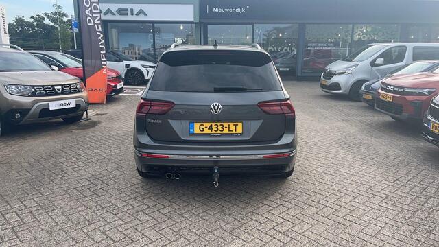Volkswagen TIGUAN 1.5 TSI ACT Highline Business R AUTOMAAT | PANODAK | TREKHAAK | NAVI | STOELVERW. | LED