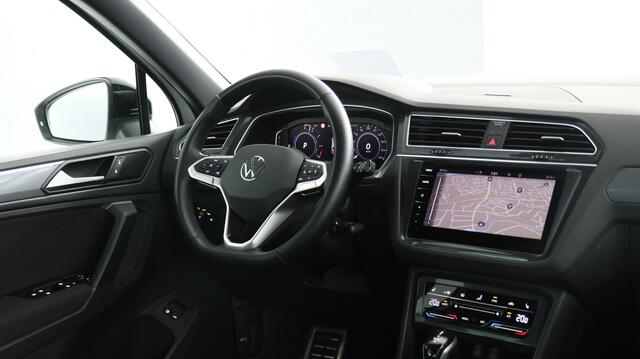 Volkswagen TIGUAN 1.4 TSI eHybrid 245pk DSG Life / 94% SOH / Matrix LED / Navigatie Pro / 360 Camera / Trekhaak