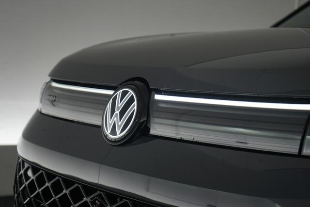 Volkswagen TIGUAN 1.5 eHybrid R-Line Edition 272PK DSG Panoramadak, Trekhaak, 360gr. Camera, Black Style, 20" LM Velgen, Head-Up Display, Harman Kardon Audio, Elektr. Achterklep