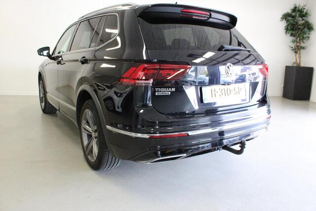 Volkswagen TIGUAN Allspace 1.5 TSI Highline Business R 7p. TREKHAAK | ACC | CLIMA | 7P. | DIGI-DASH | NAVI | CARPLAY
