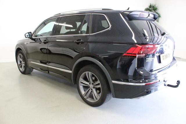 Volkswagen TIGUAN Allspace 1.5 TSI Highline Business R 7p. TREKHAAK | ACC | CLIMA | 7P. | DIGI-DASH | NAVI | CARPLAY