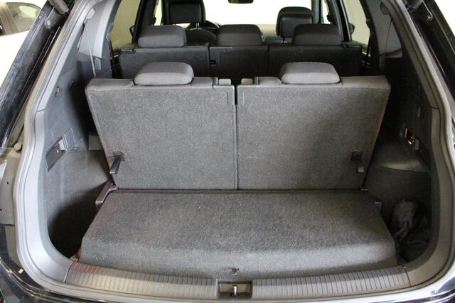 Volkswagen TIGUAN Allspace 1.5 TSI Highline Business R 7p. TREKHAAK | ACC | CLIMA | 7P. | DIGI-DASH | NAVI | CARPLAY