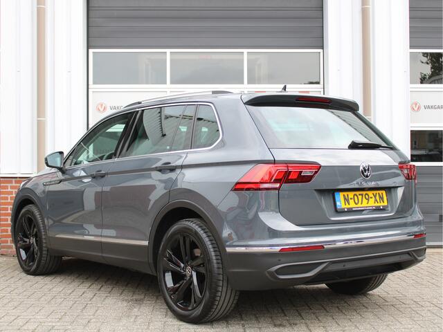 Volkswagen TIGUAN 1.5 TSI Sport Business /NAVI/Camera/19'LM/Keyless/ACC/Carplay/LED/PDC/Keyless/Stuurverwarming/NAP! 2e eig!