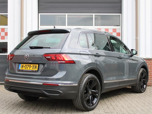 Volkswagen TIGUAN 1.5 TSI Sport Business /NAVI/Camera/19'LM/Keyless/ACC/Carplay/LED/PDC/Keyless/Stuurverwarming/NAP! 2e eig!