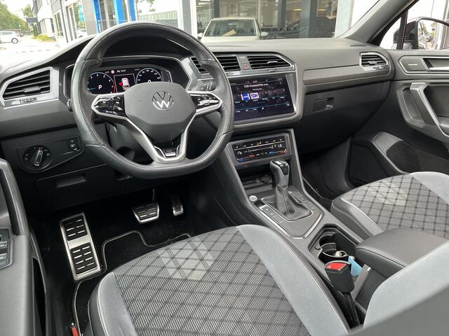 Volkswagen TIGUAN Allspace 1.5 TSI R-Line Business+ 7p. / AUTOMAAT/ PANO/ TREKHAAK/ APP-CONNECT/ ACC/ PARK.SENSOR. + CAMERA/ STOELVERWARM./ HARMAN&KARDON/ ELEK.ACHTERKLEP/ HEAD-UP/ KEYLESS/ NAVI/ DAB/ CLIMA/ LED