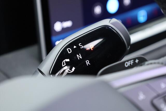 Volkswagen TIGUAN 1.5 eHybrid R-Line Edition | Rijklaar! | Pano | Adapt. Cruise | CarPlay | HUD | IQ. Light | 360cam | Stoelverw. + Massage |