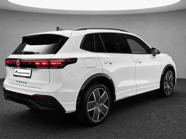 Volkswagen TIGUAN 1.5eHybrid 150kW/204PK R-Line Black Style · Leder · Trekhaak · Panoramadak · 360°Camera · Garantie t/m 28-10-2030 of 100000km.