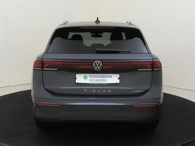 Volkswagen TIGUAN 1.5 eHybrid Life | SoH 98% | Trekhaak | 360 camera | Adaptieve demping | Keyless | Adaptieve cruise control | Dodehoekdetectie | Stoel- en stuurwielverwarming | Elektrische kofferklep |