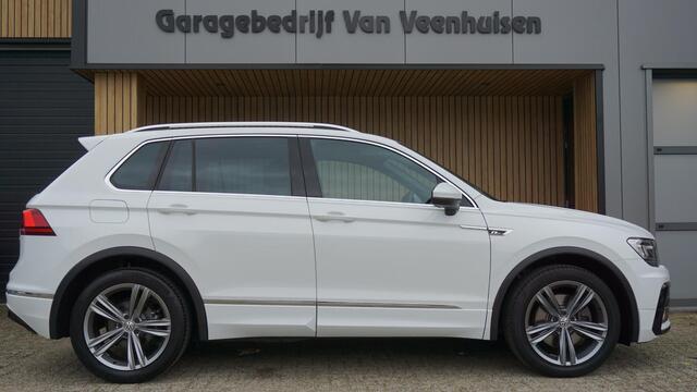 Volkswagen TIGUAN 2.0 TSI 180pk DSG 4Motion 2x R-Line Virtual Cockpit Trekhaak 19inch LM ACC *NL Auto* 2200kg Trekgewicht!