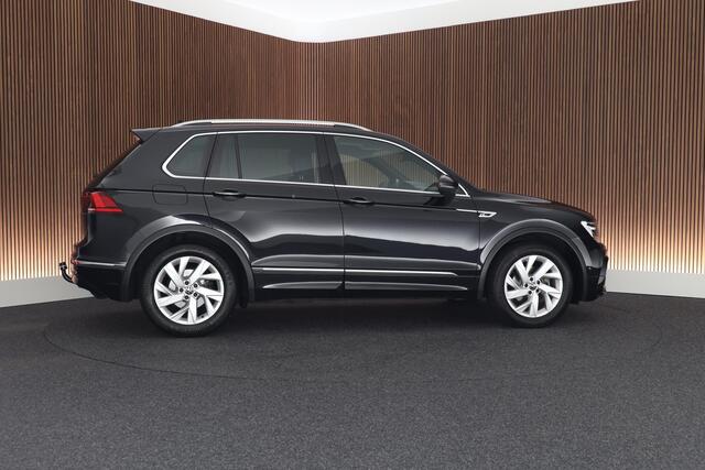 Volkswagen TIGUAN 1.5 TSI 150pk DSG ACT R-Line Highline Trekhaak Camera Leder Keyless Stoelverwarming Virtual Cockpit Navigatie