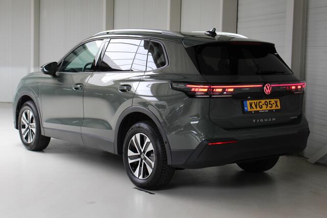 Volkswagen TIGUAN 1.5 eHybrid Life Energy Edition Navigatie | 360 Camera | Head Up Display | Keyless | Led Plus Light | Trekhaak