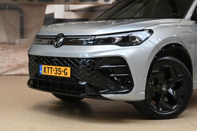 Volkswagen TIGUAN 1.5 eHybrid 272 PK R-Line | Trekhaak | 360° | IQ. Light | 100% (Dealer) onderhouden label