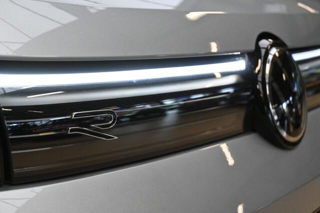 Volkswagen TIGUAN 1.5 eHybrid 272 PK R-Line | Trekhaak | 360° | IQ. Light | 100% (Dealer) onderhouden label