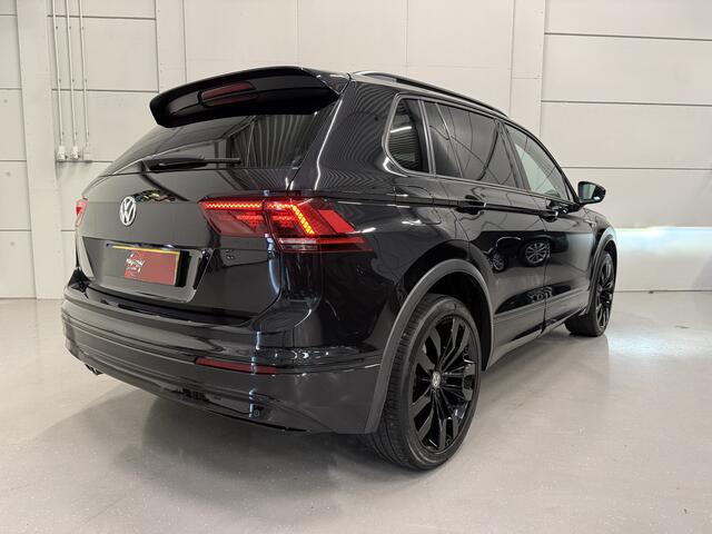 Volkswagen TIGUAN 2.0 TSI 4Motion R-Line BLACK PANO/VOL-LEER/20"/LED-PLUS/ACC/MEMORY/360CAMERA/VIRTUAL/CARPLAY/PRIVACY/DONKERE-HEMEL/EL.A.KLEP/DEEP BLACK PEARL