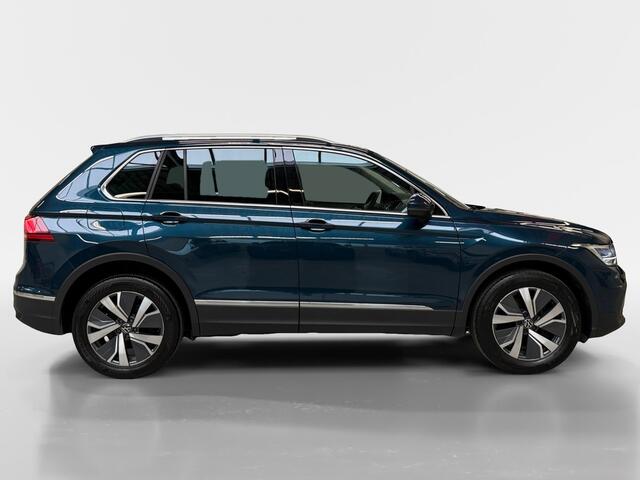 Volkswagen TIGUAN 1.4 TSI eHybrid Life I Elek. Trekhaak I Stoel- en Stuurverwarming I Camera I Adaptive Cruise I CarPlay I Elek. Achterklep I