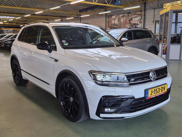 Volkswagen TIGUAN 2.0 TSI 4Motion Highline R -190pk- Automaat | Trekhaak | Panoramadak | Camera | Rijklaarprijs incl. 1 jaar Bovag garantie
