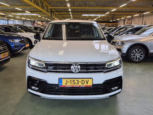 Volkswagen TIGUAN 2.0 TSI 4Motion Highline R -190pk- Automaat | Trekhaak | Panoramadak | Camera | Rijklaarprijs incl. 1 jaar Bovag garantie