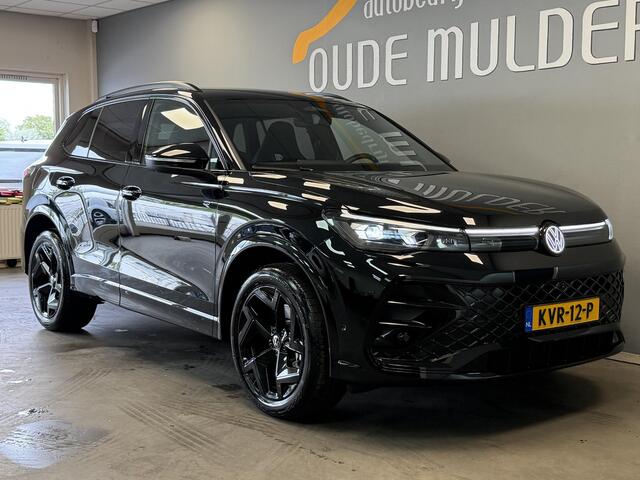 Volkswagen TIGUAN 1.5 eHybrid R-Line Full Black | Trekhaak | Adaptieve Cruise | Massage | 360 | Sfeer | Carplay | IQ light |Stoelverwarming |