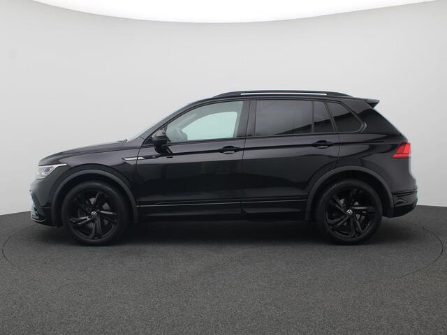 Volkswagen TIGUAN 2.0 TSI 4Motion R-Line 190PK DSG Trekhaak, Black Style, Achteruitrijcamera, Side Assist, 19" LM velgen, Adaptieve Cruise Control, Stoelverwarming, Navi