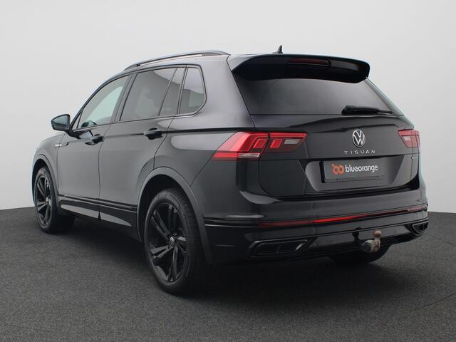 Volkswagen TIGUAN 2.0 TSI 4Motion R-Line 190PK DSG Trekhaak, Black Style, Achteruitrijcamera, Side Assist, 19" LM velgen, Adaptieve Cruise Control, Stoelverwarming, Navi