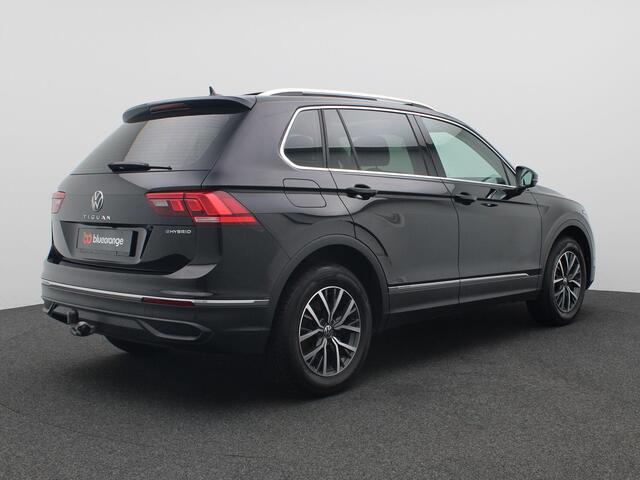 Volkswagen TIGUAN 1.4 TSI eHybrid Life Business 245PK DSG Panoramadak, Trekhaak, Achteruitrijcamera, Stoel-Stuurverwarming, 17" LM Velgen, Navi, Adaptieve Cruise Control