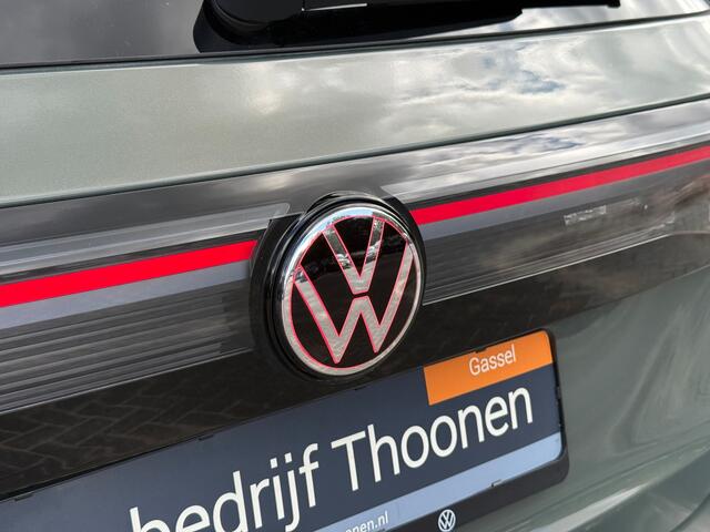 Volkswagen TIGUAN 1.5 eHybrid R-Line | Trekhaak | 360° Camera | Stoelverwarming v + a