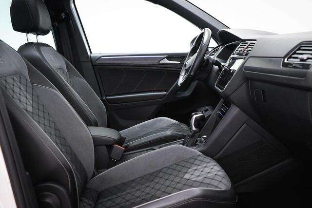 Volkswagen TIGUAN 1.5 TSI R-Line Business | IQ LIGHT | PANORAMADAK | SFEERVERLICHTING | DAB | APP CONNECT | CAMERA | 20"