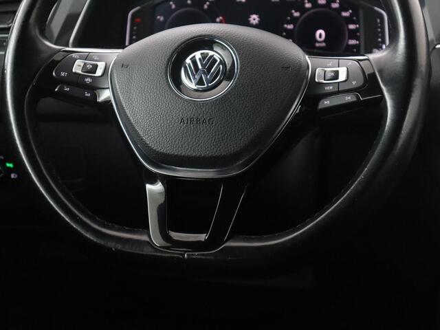Volkswagen TIGUAN Allspace 1.5 TSI Highline Business R | Trekhaak | Navigatie | LED | Stoelverwarming | 5-Zitplaatsen