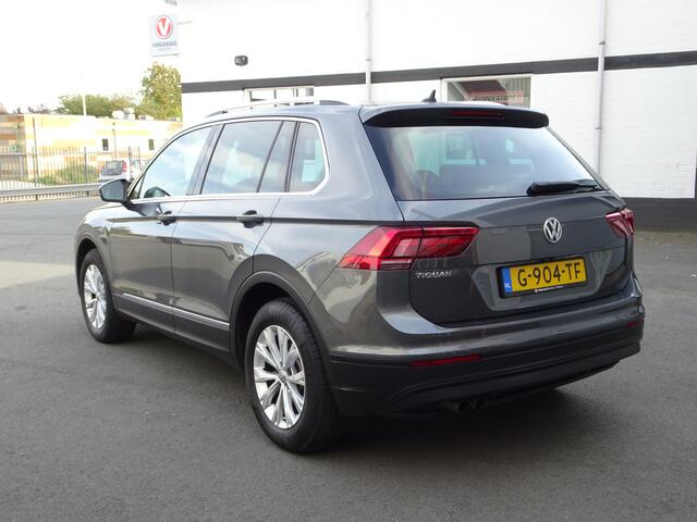 Volkswagen TIGUAN 1.5 TSI Comfortline Business Automatische airco, navigatie, elektrische trekhaak, cruise controle, parkeersensoren, achteruitrij camera, enz.