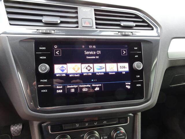 Volkswagen TIGUAN 1.5 TSI Comfortline Business Automatische airco, navigatie, elektrische trekhaak, cruise controle, parkeersensoren, achteruitrij camera, enz.