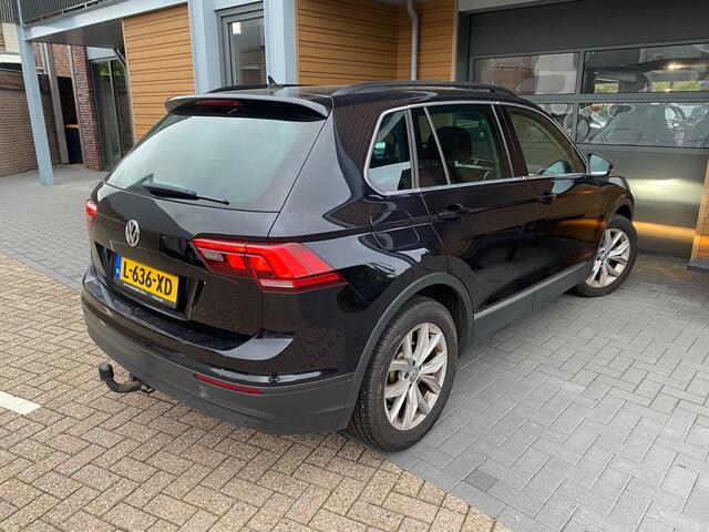 Volkswagen TIGUAN 1.4 TSI ACT Comfortline Business R | Digital cockpit| Apple carplay