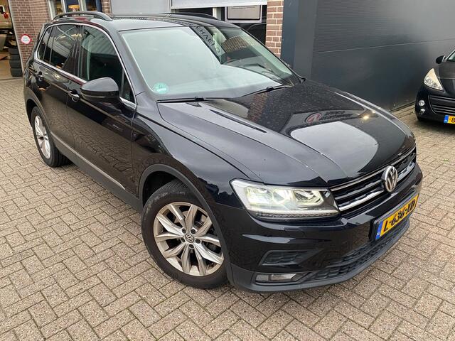 Volkswagen TIGUAN 1.4 TSI ACT Comfortline Business R | Digital cockpit| Apple carplay