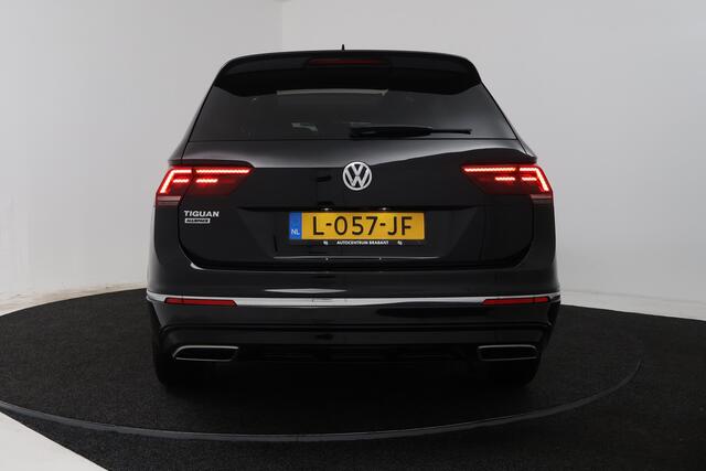 Volkswagen TIGUAN Allspace 1.5 TSI Highline Business R 7p (PANORAMADAK, STOELVERWARMING, CAMERA, NAVIGATIE)