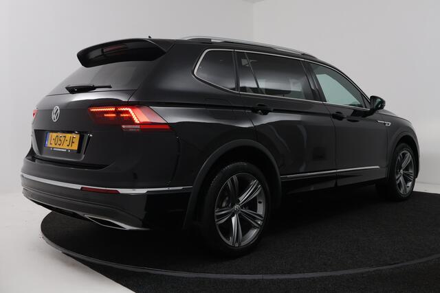 Volkswagen TIGUAN Allspace 1.5 TSI Highline Business R 7p (PANORAMADAK, STOELVERWARMING, CAMERA, NAVIGATIE)