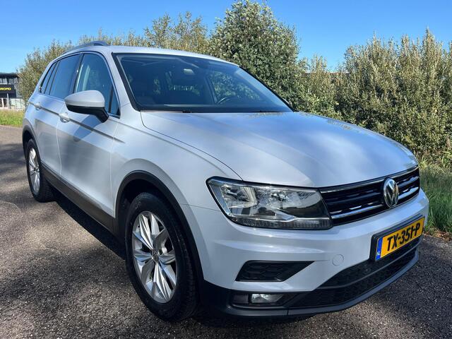 Volkswagen TIGUAN 1.5 TSI ACT Comfortline Business