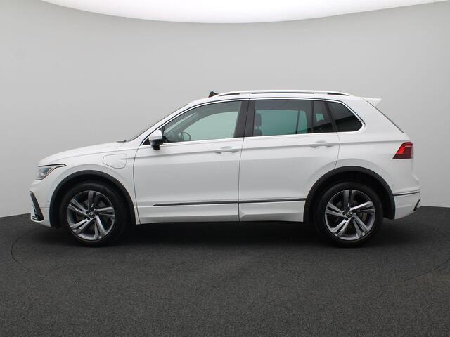 Volkswagen TIGUAN 1.4 TSI eHybrid R-Line Business 245PK DSG SOH 97,33%, Panoramadak, Matrix LED-Verlichting, 360gr. Camera, 19" LM Velgen, Keyless, Side Assist, Stoel-Stuurverwarming