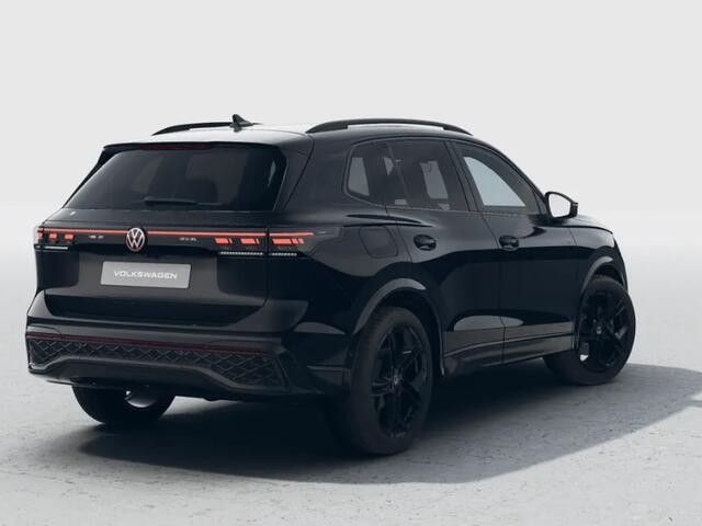 Volkswagen TIGUAN R-Line Edition 1.5 eHybrid 204 PK 6 versn. DSG · Black Style Pakket · Panoramaschuif-kanteldak · Soundsysteem 'Harman Kardon' · Trekhaak inklapbaar, met elektrische ontgrendeling, incl. aanhangermanoeuvreerhulp Trailer Assist ·