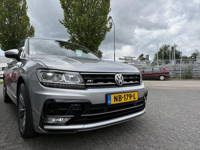 Volkswagen TIGUAN 1.4 TSI ACT Connection R-Line