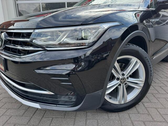 Volkswagen TIGUAN 1.5TSI 150PK DSG Elegance Pano IQ-Light Virtual ACC Trekhaak Navi