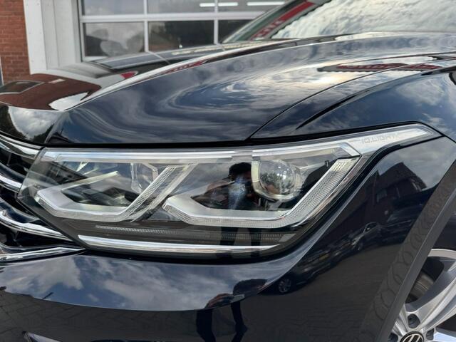 Volkswagen TIGUAN 1.5TSI 150PK DSG Elegance Pano IQ-Light Virtual ACC Trekhaak Navi