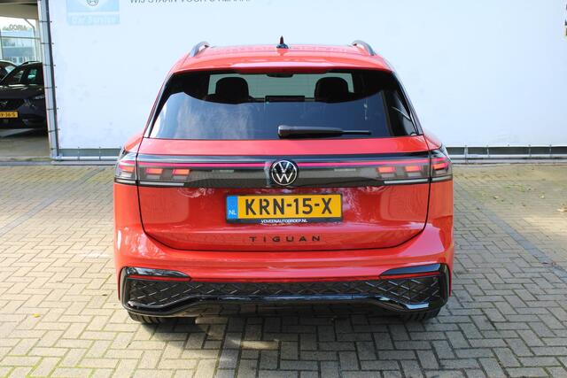 Volkswagen TIGUAN 1.5 eHybrid R-Line Edition | Incl. 12 maanden Garantie | SoH 100% | Panorama dak | Elektrisch wegklapbare trekhaak | Massage stoelen | Elektrisch verstelbare stoelen met memory | Head-Up Display | Stoelverwarming/ventilatie | 360° Camera | Harman/Kardon Audiosysteem | Achterbank verwarmd | Apple CarPlay/Android Auto | Stuurwielverwarming | Adaptive cruise controle | Elektrische kofferbakklep | Dodehoekdetectie |