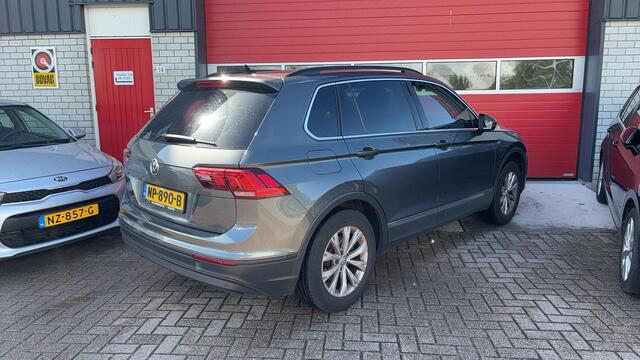 Volkswagen TIGUAN 1.4 TSI Comfortline 1STE EIG / NAVI / CLIMA / PDC / BLUETOOTH / CRUISE / NL-AUTO