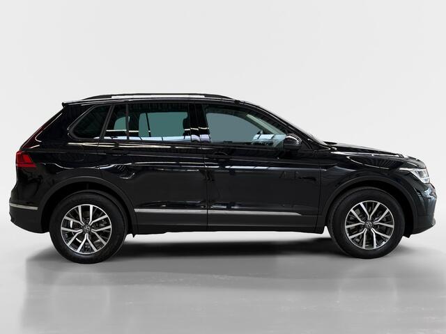 Volkswagen TIGUAN 1.4 TSI eHybrid R-Line Business I Adaptive Cruise I Stoelverwarming I Camera I CarPlay I