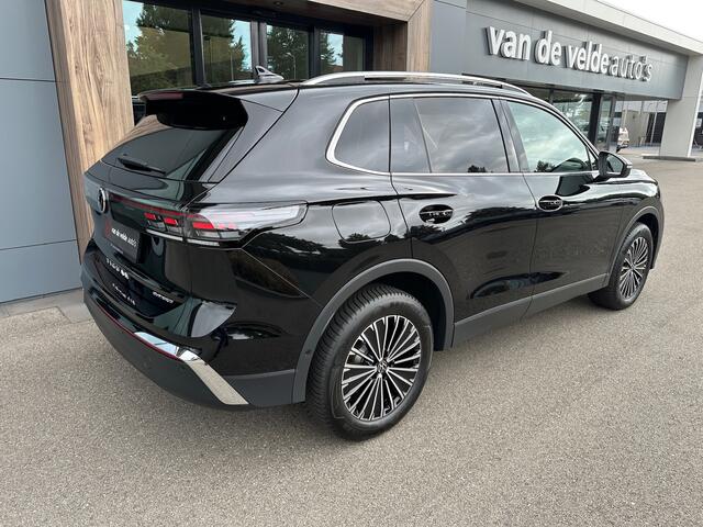 Volkswagen TIGUAN 1.5 eHybrid Elegance 204pk | Trekhaak | Camera | All-season | Dode hoek | Elek. klep | incl. verlengde garantie