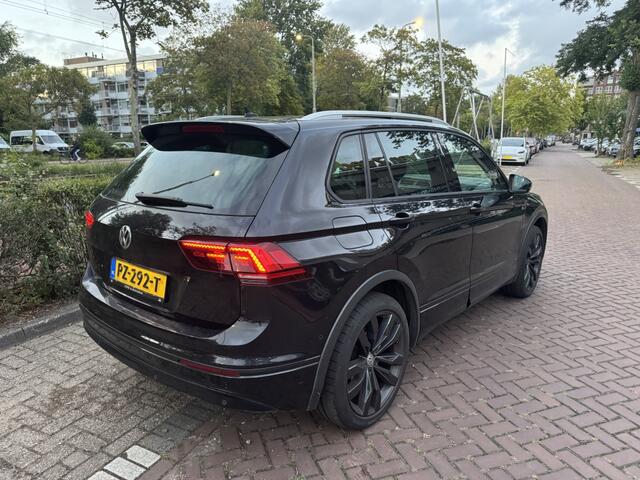Volkswagen TIGUAN 2.0 TDI 4M 3X R-line Pano HUD DSG VOL