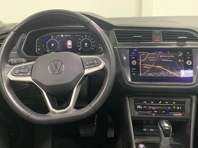 Volkswagen TIGUAN 1.4 TSI eHybrid Business+ | SOH 96,8% | Panoramadak | Camera | Navigatie | Climate Control |