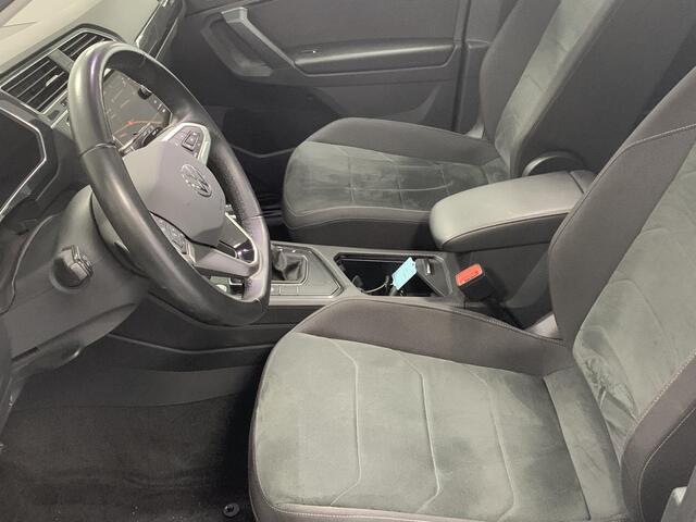 Volkswagen TIGUAN 1.4 TSI eHybrid Business+ | SOH 96,8% | Panoramadak | Camera | Navigatie | Climate Control |